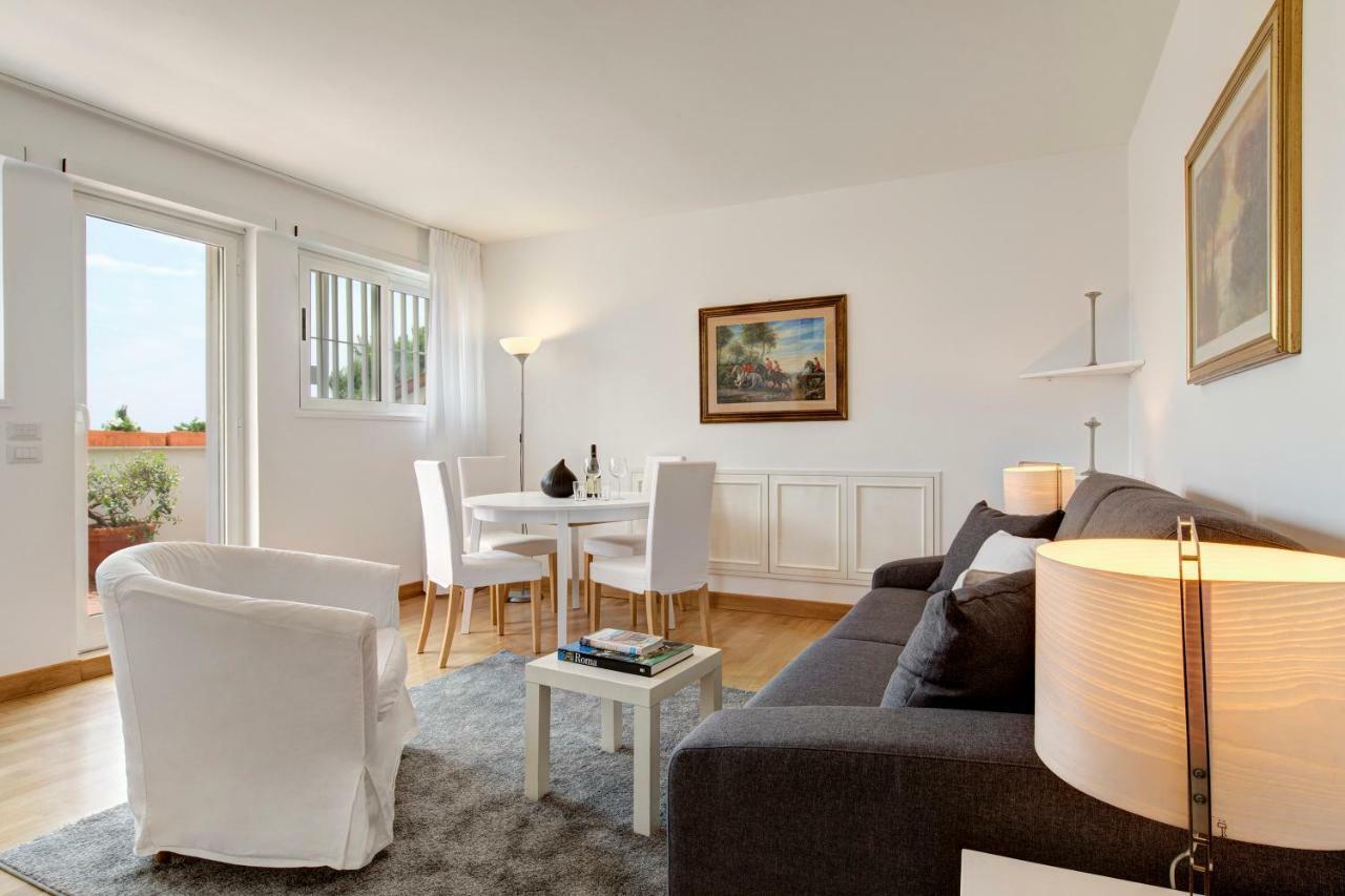 Le Case Di Andrea Piccolomini San Peter - Terrace Flat โรม ภายนอก รูปภาพ